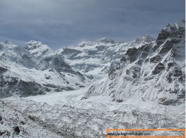800px-Kanchenjunga-north